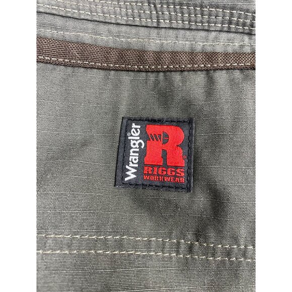 RIGGS Workwear By Wrangler Cargo Ranger Pants size 42 x‎ 32 Green - Picture 4 of 9